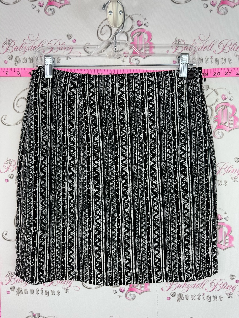 Classique vintage skirt Black & White Striped Mini Skirt